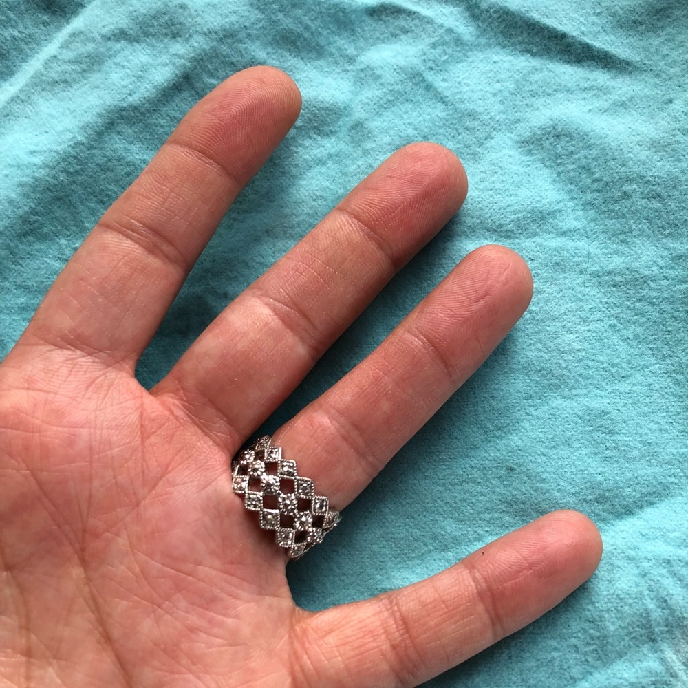 STERLING SILVER CZ RING - Picture 3 of 6